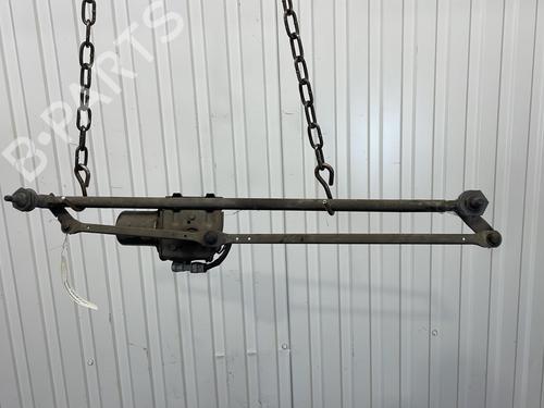 Used Front wiper motor RENAULT MASTER II Platform/Chassis (ED/HD/UD) 2.2 dCI 90 (ED0G, ED0N, HD0G, HD0N, HD1G, HD1N, UD0G,... (90 hp) 30396717