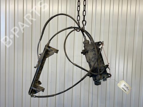 Used Electric handbrake RENAULT SCÉNIC II (JM0/1_) 1.9 dCi (JM0G, JM12, JM1G, JM2C) (120 hp) 32370249