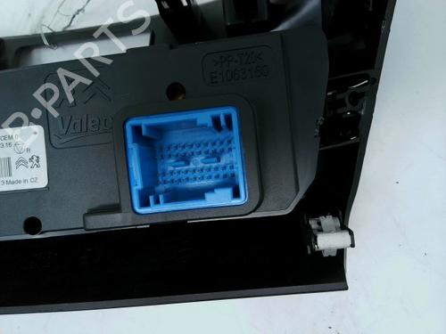 Used Climate control Climate control PEUGEOT 2008 I (CU_) 1.2 THP 110 / PureTech 110 (110 hp) 30396742 30396742