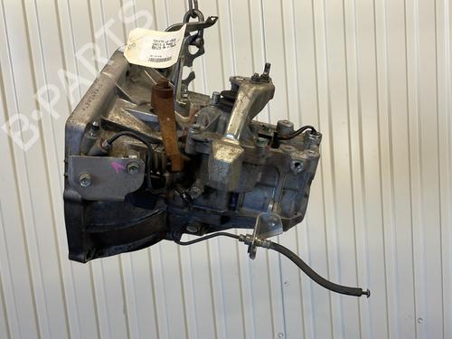 gearbox-toyota-yaris-_p9_-2005-2006-2007-2008-2009-2010-2011-2012-2013-2014-23795652 main image