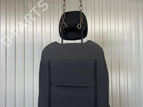 Left front seat RENAULT CLIO IV Grandtour (KH_) 1.5 dCi 90 (KHN3, KHN4) | BP29287951C15 