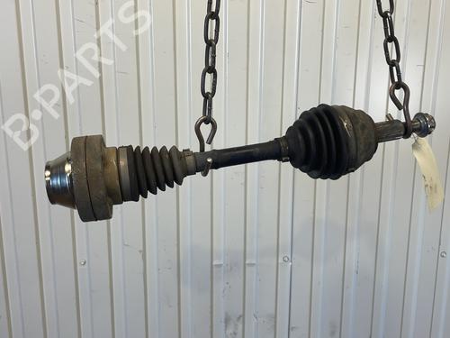 Used Left front driveshaft VW TOUAREG (7LA, 7L6, 7L7) 2.5 R5 TDI (163 hp) 30302773