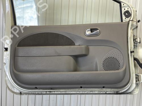 left-front-door-renault-twingo-ii-cn0_-2007-26240127 main image