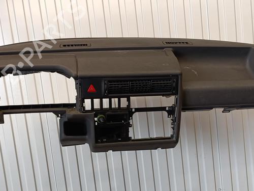 Used Dashboard Dashboard VW TRANSPORTER T4 Van (70A, 70H, 7DA, 7DH) 2.5 TDI (102 hp) 22100298 22100298