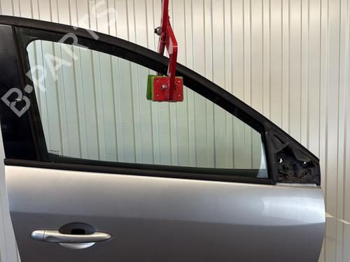 Dør høyre foran RENAULT MEGANE III Hatchback (BZ0/1_, B3_) 1.9 dCi (BZ0N, BZ0J) | BP29204737C3