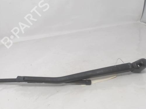 Used Rear windshield wiper arm BMW 1 (E87) 118 d (143 hp) 20912847