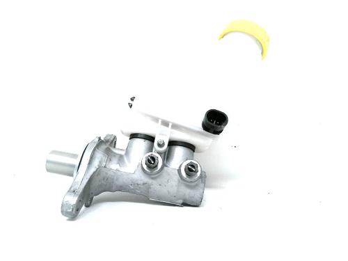 Used Brake master cylinder FIAT 500 (312_) 1.3 D Multijet (312AXB1A) (75 hp) 28806554