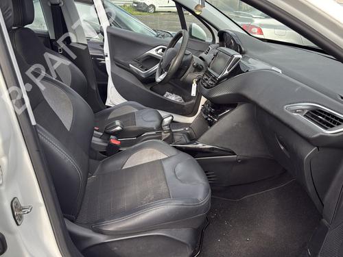 Right front seat PEUGEOT 2008 I (CU_) 1.2 THP 110 / PureTech 110 | BP30396760C16 - Image 18