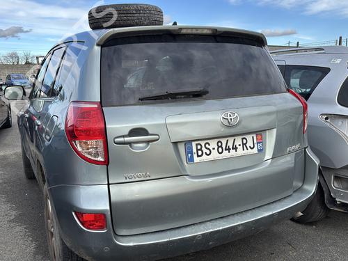 Brugte TOYOTA RAV 4 III (_A3_)  2.2 D 4WD (ALA30_, ALA30R)  4743004