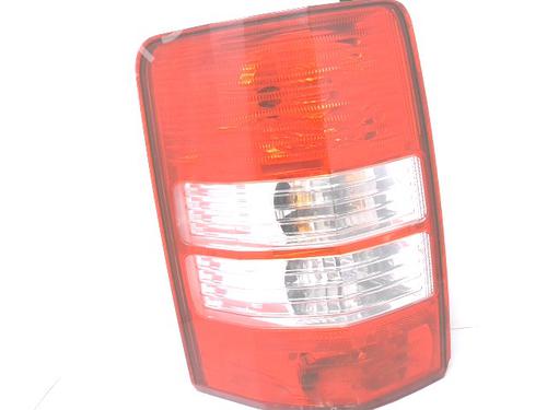 Left taillight JEEP CHEROKEE (KK) 2.8 CRD 4x4 | BP39025660C34 - Image 3