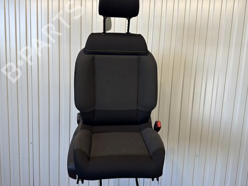 Used Right front seat CITROËN C3 III (SX) 1.5 BlueHDi 100 (SXYHYP, SXYHTU) (102 hp) 29341645