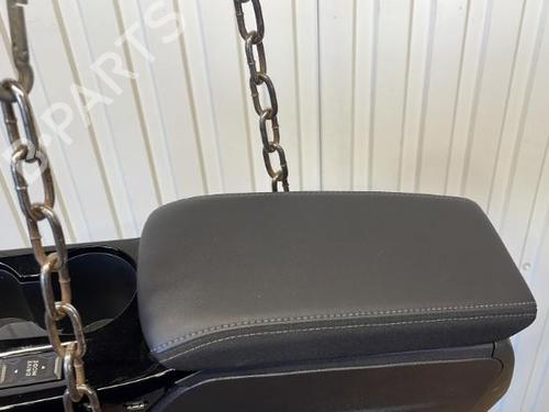 Used Middle console Middle console PEUGEOT 208 II (UB_, UP_, UW_, UJ_) 1.5 BlueHDI 100 (102 hp) 22101117 22101117