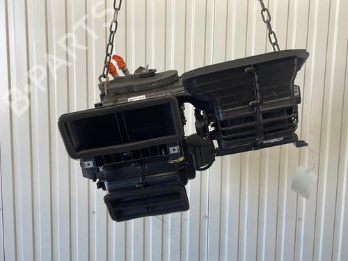 Used Heater matrix box Heater matrix box OPEL COMBO Box Body/MPV (X12) 1.3 CDTI (B05) (95 hp) 27384647 27384647