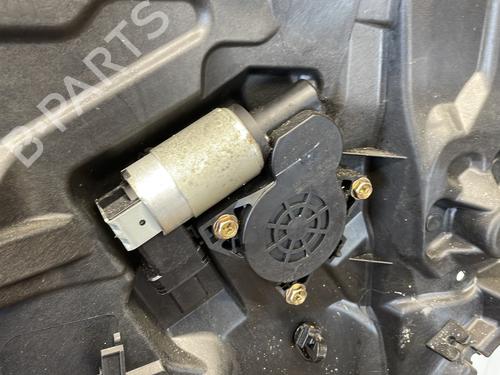 Used Front left window mechanism Front left window mechanism MAZDA 3 (BK) 1.6 DI Turbo (109 hp) 22197646 22197646