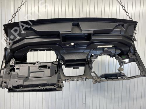 Used Dashboard Dashboard FIAT QUBO (225_) 1.3 D Multijet (225CXB1A, 225AXB1A, 225CXB11, 225AXB11,... (75 hp) 23795747 23795747