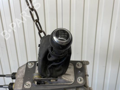 Used Gear lever Gear lever AUDI A1 Sportback (8XA, 8XF) 1.0 TFSI (95 hp) 27637401 27637401