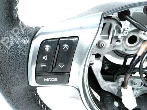 steering-wheel-toyota-yaris-_p13_-2010-2011-2012-2013-2014-2015-2016-2017-2018-2019-2020-29599960 main image