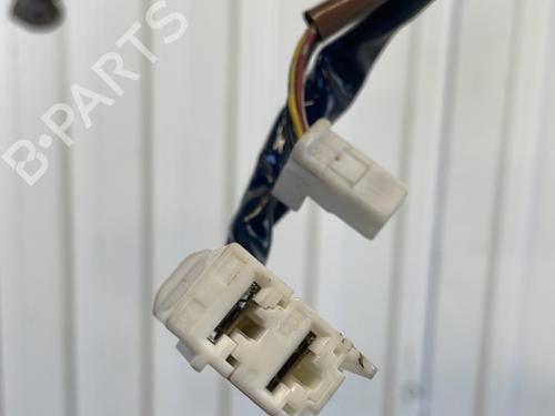 Used Steering column Steering column TOYOTA YARIS (_P9_) 1.4 D-4D (NLP90_, NLP90R) (90 hp) 32984112 32984112