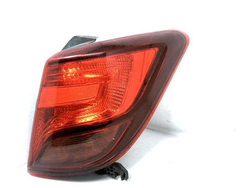 right-taillight-toyota-yaris-_p13_-2010-2011-2012-2013-2014-2015-2016-2017-2018-2019-2020-29599929 main image