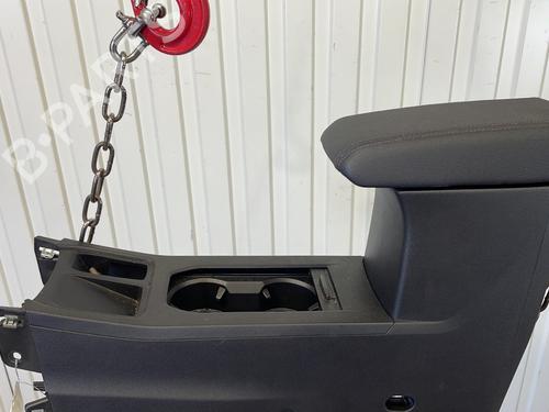 Middle console RENAULT CLIO V (B7_) 1.0 TCe 90 (B7MT) | BP29066413I22 - Image 4