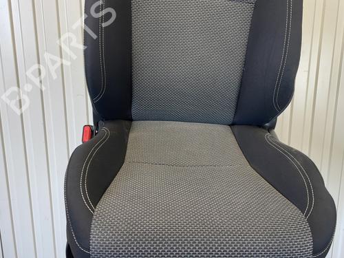 Left front seat TOYOTA YARIS (_P13_) 1.5 Hybrid (NHP130_, NHP130) | BP29599958C15 