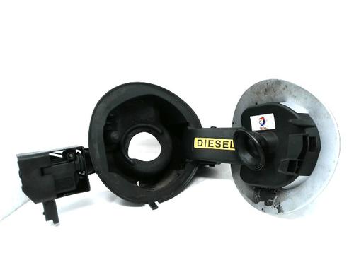 fuel-flap-citroen-c4-picasso-ii-2013-33536186 main image