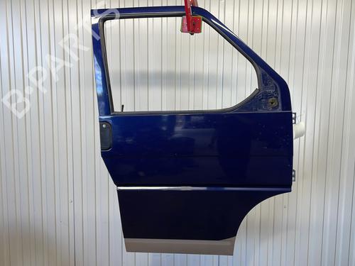 Used Right front door VW TRANSPORTER T4 Van (70A, 70H, 7DA, 7DH) 2.5 TDI (102 hp) 29204775