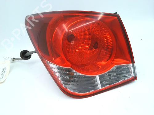 Used Left taillight CHEVROLET CRUZE (J300) 2.0 CDI (163 hp) 26618906