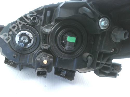 right-headlight-mazda-5-cw-2010-36468128 main image