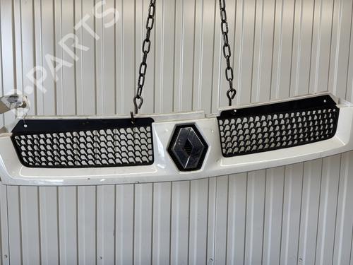Used Grille RENAULT MASTER II Van (FD) 2.5 dCi (101 hp) 26008307