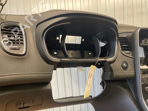 Used Dashboard Dashboard 35921496 35921496