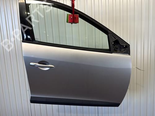 Dør høyre foran RENAULT MEGANE III Hatchback (BZ0/1_, B3_) 1.9 dCi (BZ0N, BZ0J) (131 hp) 29204737