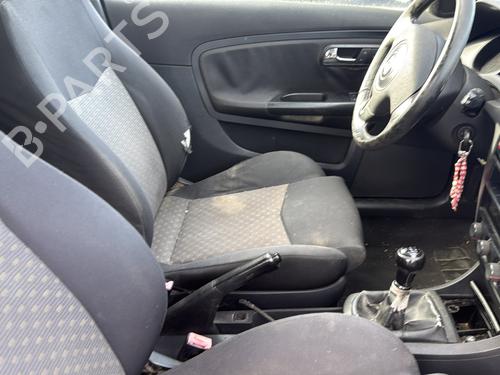 Rejilla SEAT IBIZA III (6L1) 1.9 TDI | BP32174092C40 - Image 7