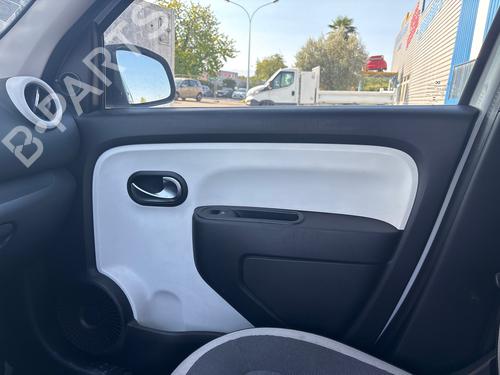 Dashboard RENAULT TWINGO III (BCM_, BCA_) 1.0 SCe 70 | BP39414886C46 - Image 25