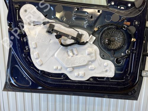 Left front door PEUGEOT 208 I (CA_, CC_) 1.2 VTI 82 | BP27338508C2 