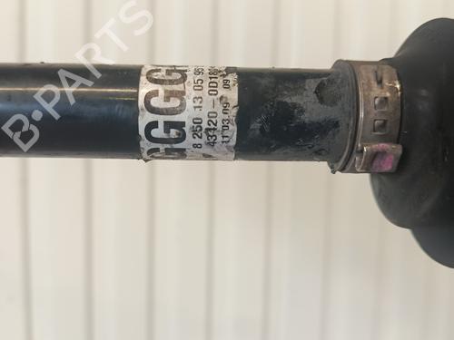 Used Left front driveshaft Left front driveshaft TOYOTA YARIS (_P9_) 1.4 D-4D (NLP90_, NLP90R) (90 hp) 32984129 32984129
