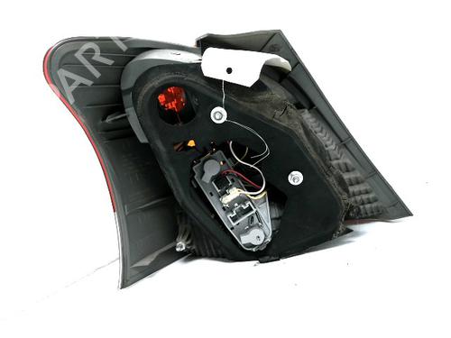 Used Right taillight Right taillight TOYOTA YARIS (_P9_) 1.4 D-4D (NLP90_, NLP90R) (90 hp) 32984095 32984095