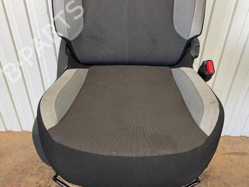 Right front seat TOYOTA AYGO (_B4_) 1.0 (KGB40) | BP29758283C16  - Image 9