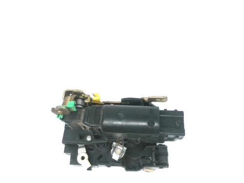 Used Front right lock RENAULT MASTER II Van (FD) 2.5 dCi (101 hp) 26008334