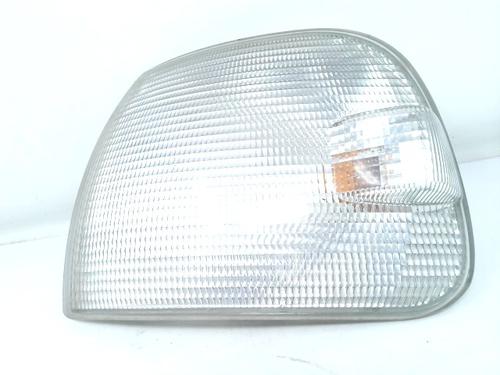 Used Left front indicator VW TRANSPORTER T4 Van (70A, 70H, 7DA, 7DH) 2.5 TDI (102 hp) 31064729