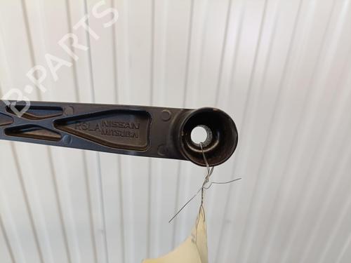 Used Front windshield wiper arm RENAULT KADJAR (HA_, HL_) 1.6 dCi 130 (HLA4) (130 hp) 20912744