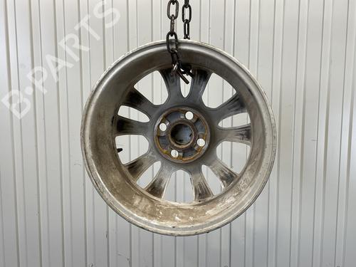 flk-toyota-aygo-_b4_-2014-29758309 main image