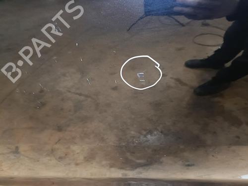 Used Right front door Right front door 20911238 20911238