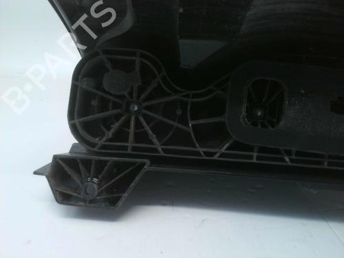 right-taillight-mercedes-benz-sprinter-35-t-van-b907-b910-2018-39072410 main image