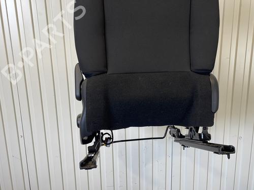 Left front seat PEUGEOT 208 I (CA_, CC_) 1.4 HDi | BP28965469C15 