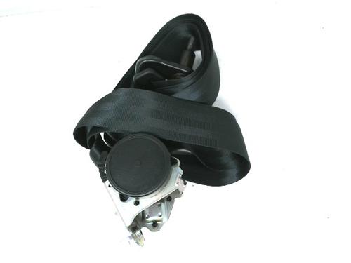 front-right-seatbelt-dacia-sandero-ii-2012-32990940 main image