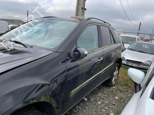 Front right exterior door handle MERCEDES-BENZ M-CLASS (W164) ML 320 CDI 4-matic (164.122) | BP20913325C129 