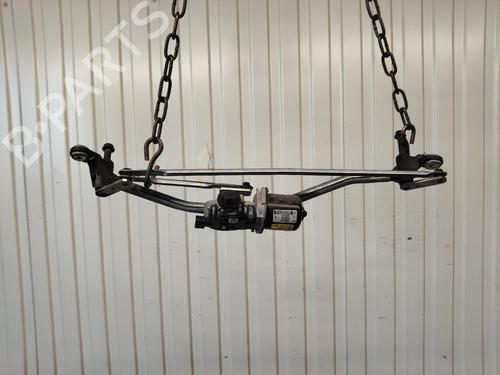 Used Front wiper motor Front wiper motor DACIA SANDERO II TCe 90 (B8M1, B8MA, B8AC) (90 hp) 39046024 39046024