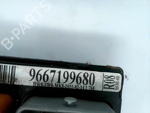 fuse-box-citroen-c3-picasso-sh_-2008-26933954 main image