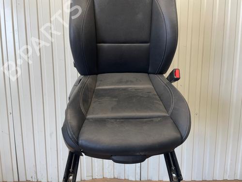 Right front seat BMW X4 (F26) xDrive 30 d | BP36570525C16 - Image 2